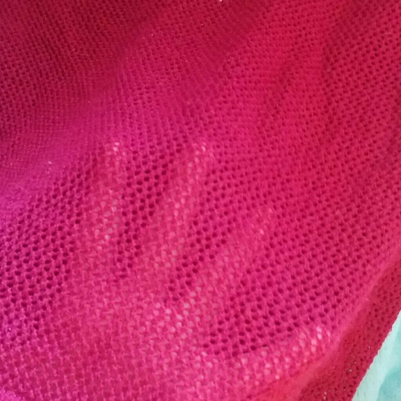 short burgundy handle with hole - Picture 2 of 2